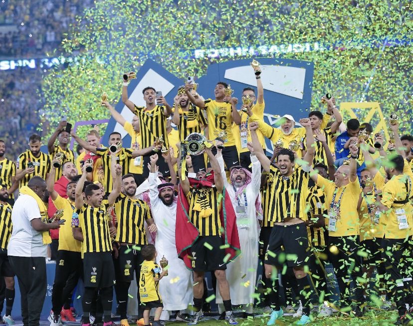 عزيز tweet media