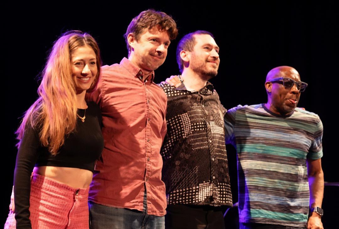 Thanks to everyone who came to see us this week, and thank you <a href="/scena/">AACGX</a>.monk  @alice_nbro @nasjonaljazzscene @riverjazzfestival for having us!
#MunicipalesàParis
