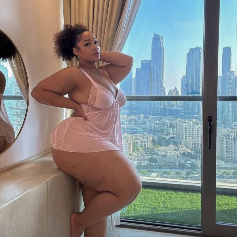 Queen Leashie 🏵️. tweet media