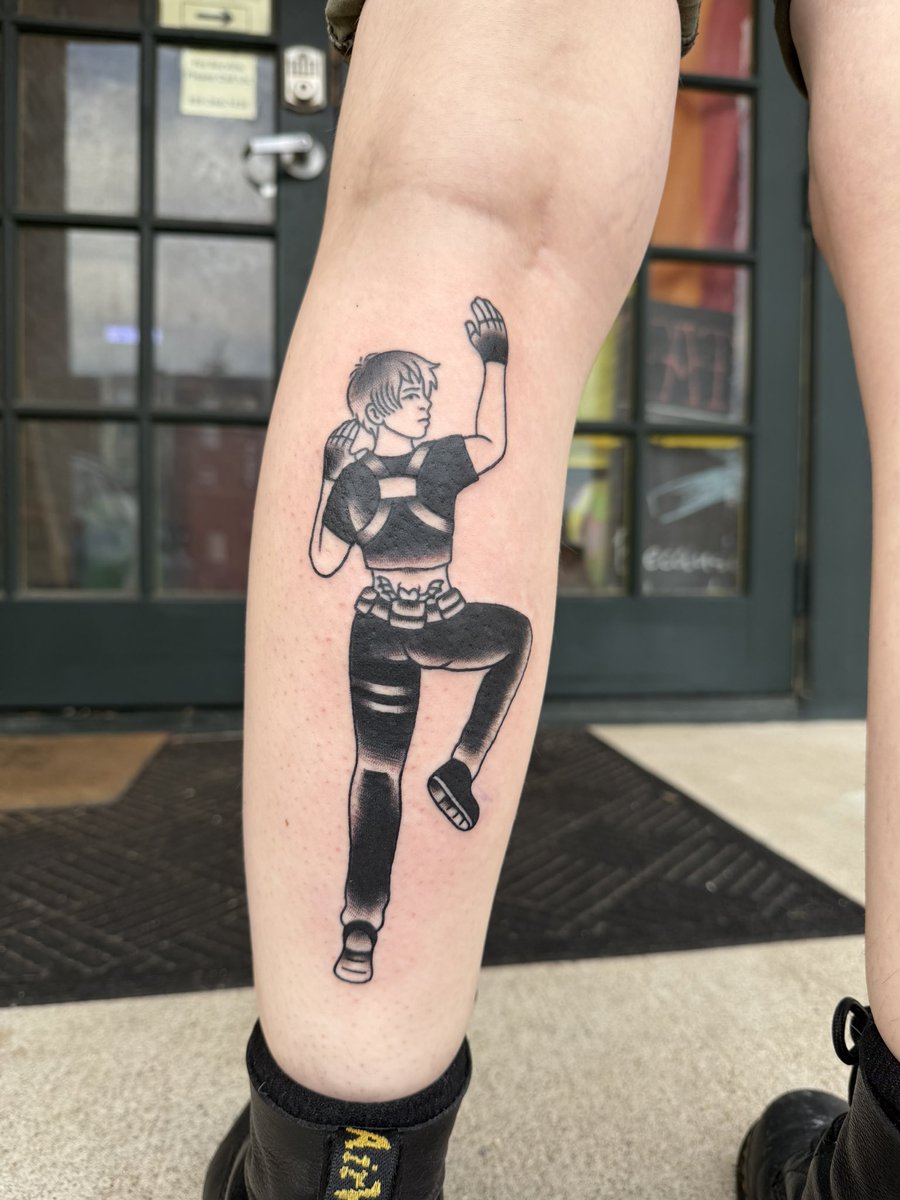 𖤐 apollo 𖤐 tweet media