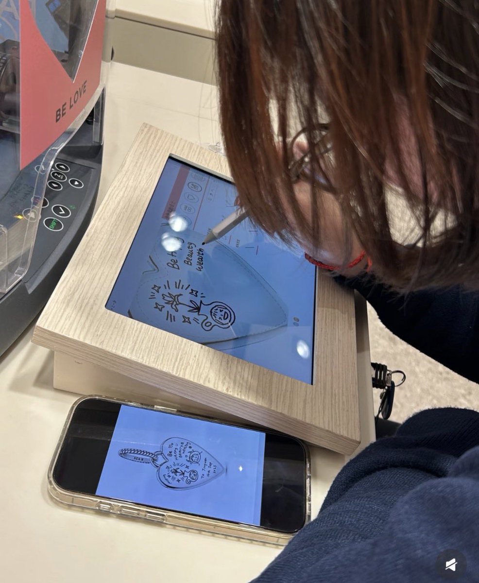 ¥2000でできる、パンドラのオリジナルチャームがかわいすぎるぅ😻💞💞

友達とでも、彼氏とでも世界に一つだけの一緒に作り合うの最高すぎませんか、、！！！