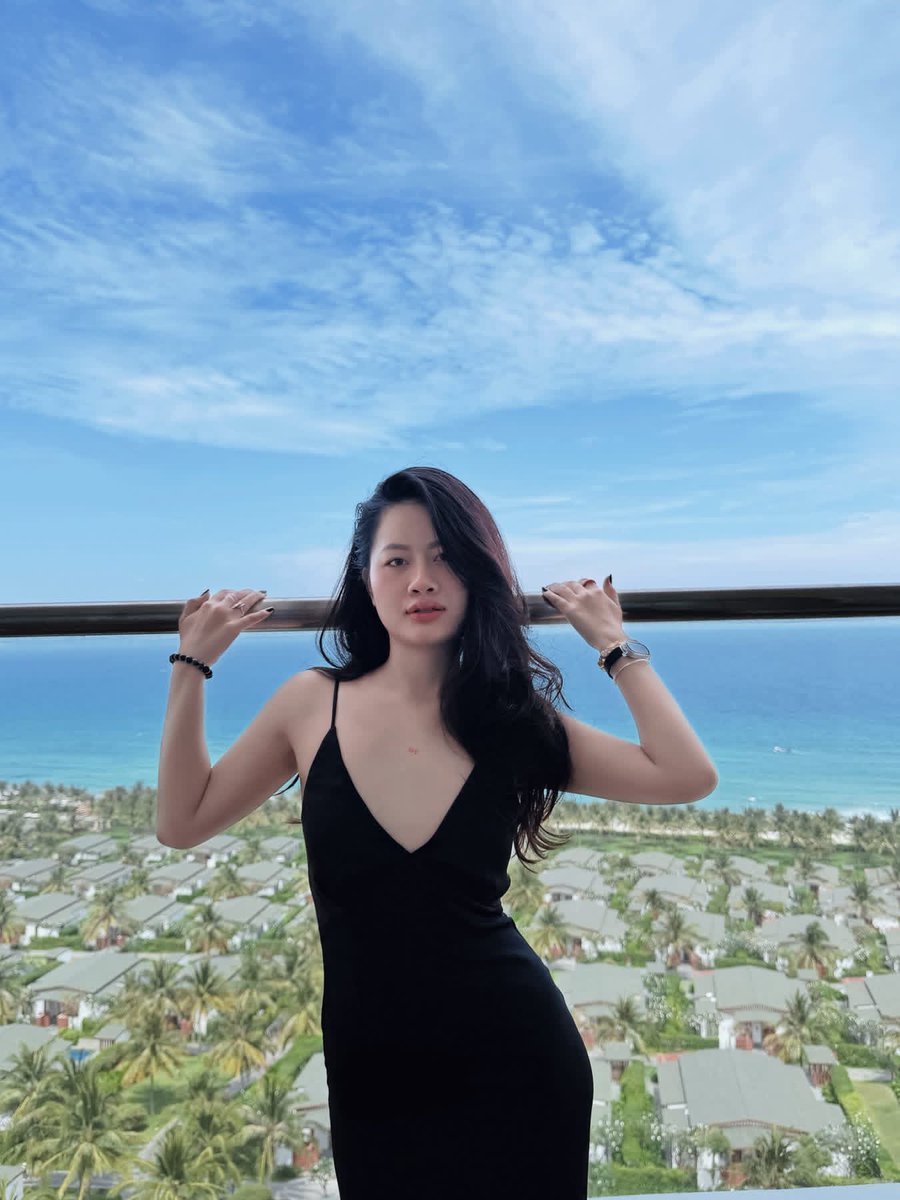 Con chó Cái Lồn To (Huyền Anh) tweet media