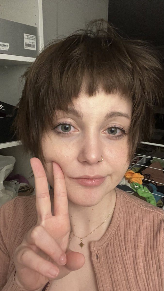 lea 🌿 tweet media