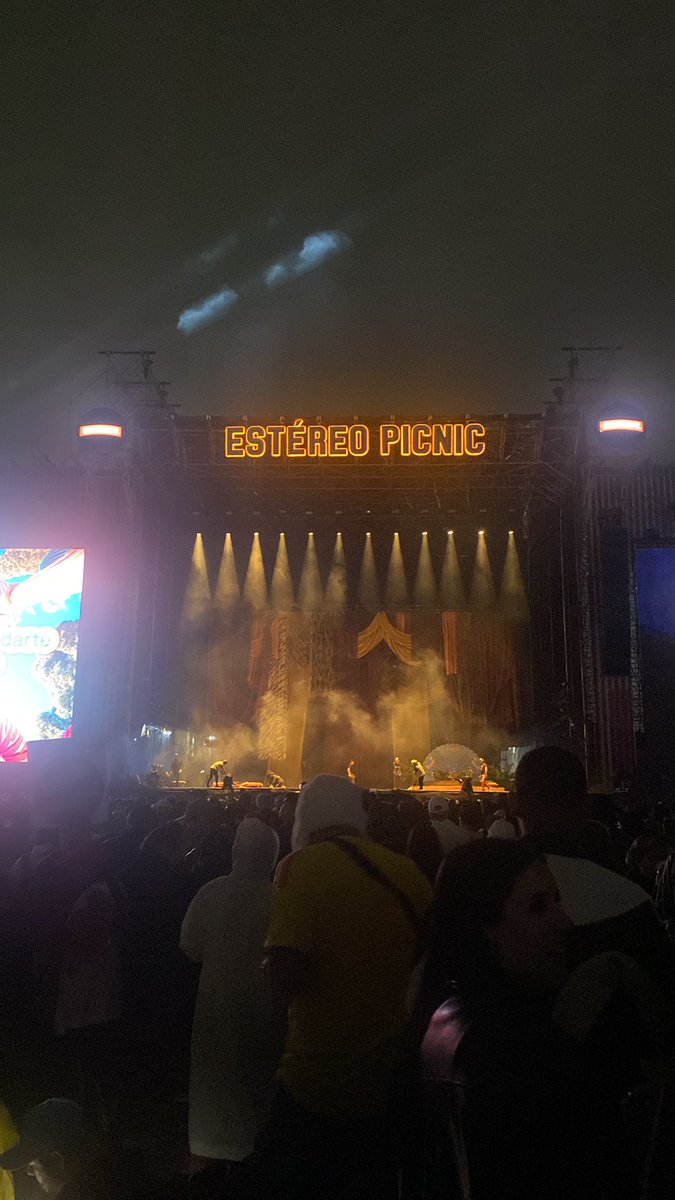 sammy all the time ↯ 🇨🇴 MCR DAY tweet media