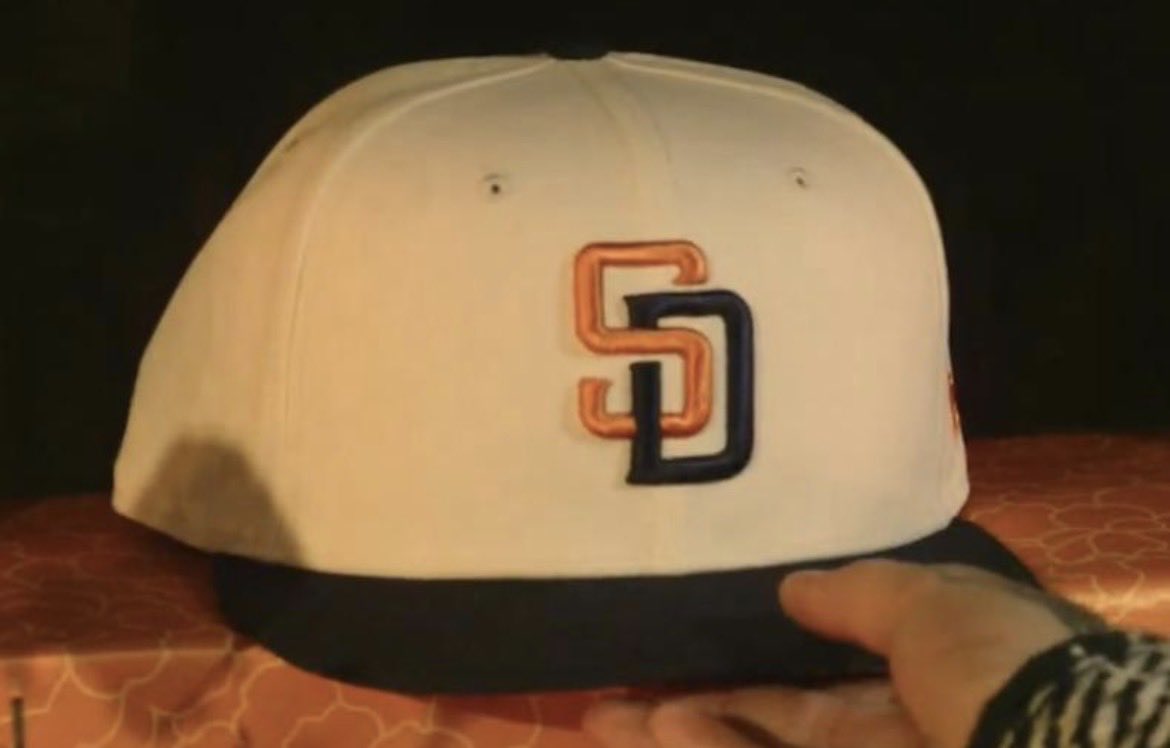 lovedoctor104's tweet photo. @DevineGospel These could be sick with white pants and this hat https://t.co/B3Laz7AU7m