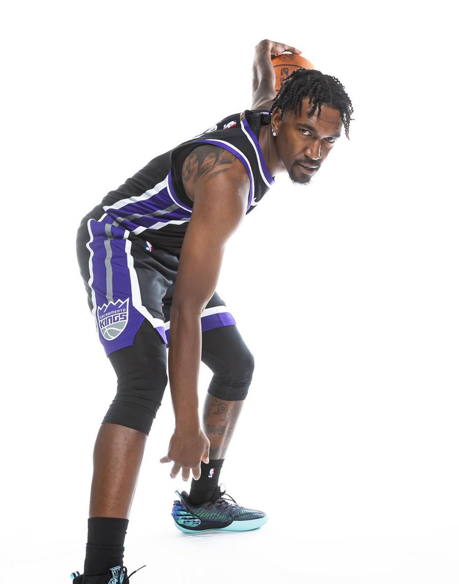 Hoop Central tweet media