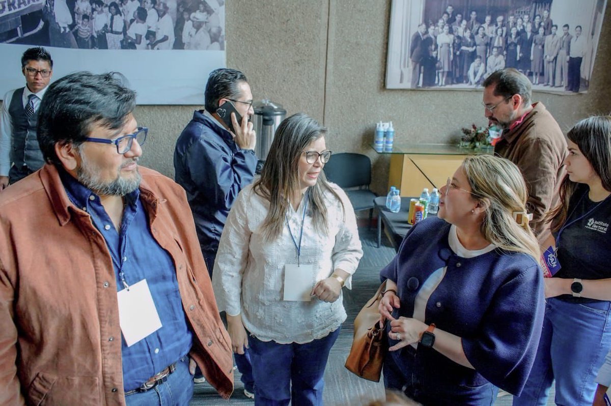 ECambranisT's tweet photo. El día de ayer desde Acción Nacional reafirmamos el rumbo y la convicción de seguir construyendo un mejor México, con ideas claras y la gente al centro.

Es momento de dar el siguiente paso.

#AcciónNacional #PAN #PatriaFamiliaYLibertad #AhoraTeTocaATi #ArrancaElCambio https://t.co/8tsGZj6Z1R