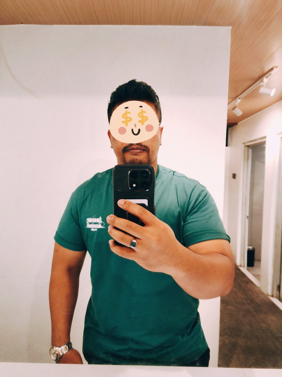 L for Large tweet media