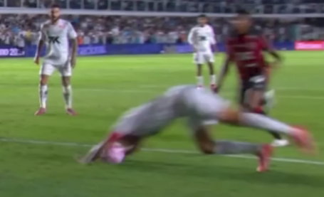 onde ele mirou: 
onde ele acertou: