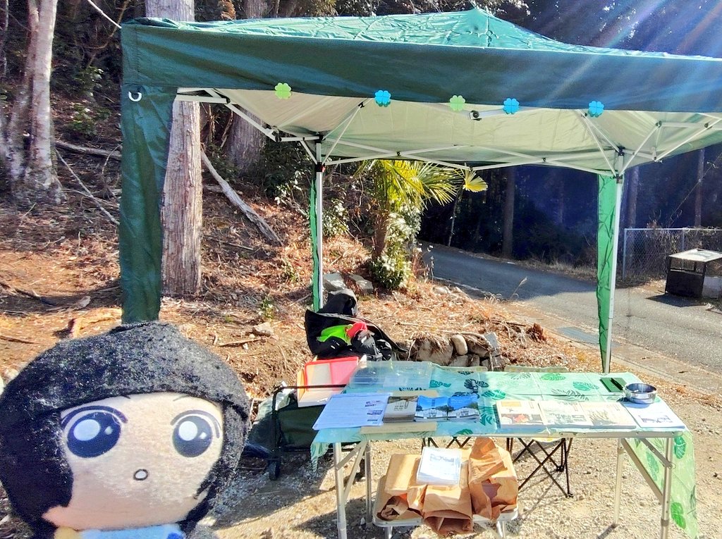 manakoFieldwork's tweet photo. 🌻🌻大拡散希望🌻🌻

🏞️山奥で同人即売🏞️

第9回、第10回
開催します！😆🌈

🍧第9回🍧
2026年7月18日(土)✨

🌻第10回🌻
2026年8月30日(日)✨

今回の『ま菜こプロジェクト』は！🍀

第10回2026年8月30日(日)
出店確定！(15時まで)😆🌻

内容的は、
①『ま菜こ』オリジナルグッズ販売😆🎶

②長野県飯田市『柳田國男記念伊那民俗学研究所』の本を委託販売📖✨

③晴天限定！『等身大ま菜こ』登場！😆💐

の超3本立て！😋🍚🍀

新作同人誌は未定ですが完成したら随時報告します📖🍀

おすわすわさん(長野県下諏訪町すわむすび)も出店しますので是非是非来てくださいね😉💐

ちなみにNight snails cafe内に『初代ま菜こ人形』がずっといますよ～😆🌸

🌻場所・時間など🌻

⬇🍀詳しくはクイック！🍀⬇

https://t.co/abYTQP8y52