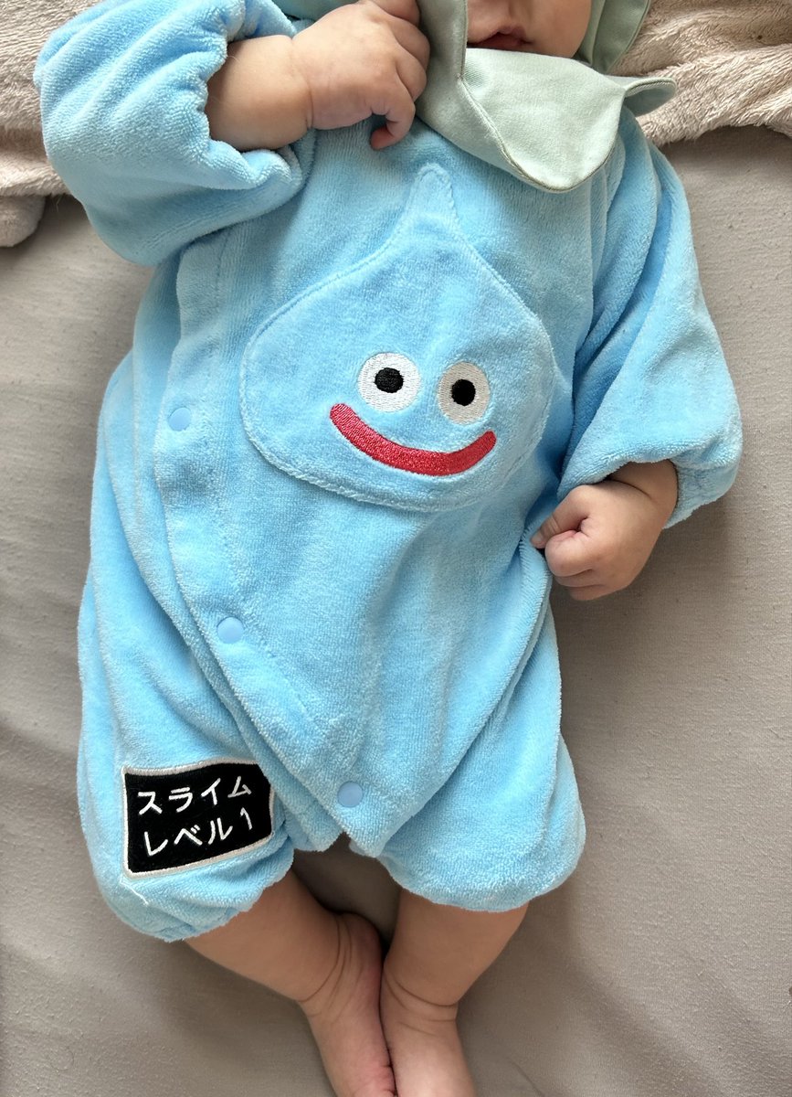 _P0cChi_'s tweet photo. ぶかぶかだったスライムがぴったり。大きくなった〜 https://t.co/n5oE48Jdgl