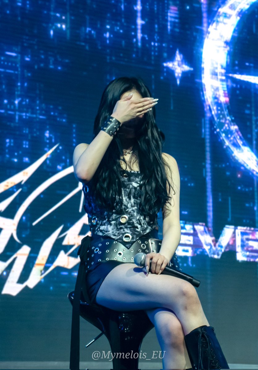 𝑅𝑎𝑑𝑖𝑎𝑛𝑡, 𝑌𝑅. tweet media