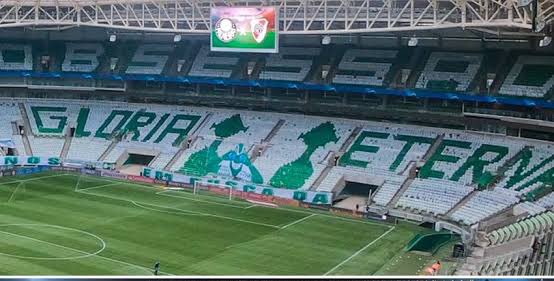 kelly kapoor tweet media