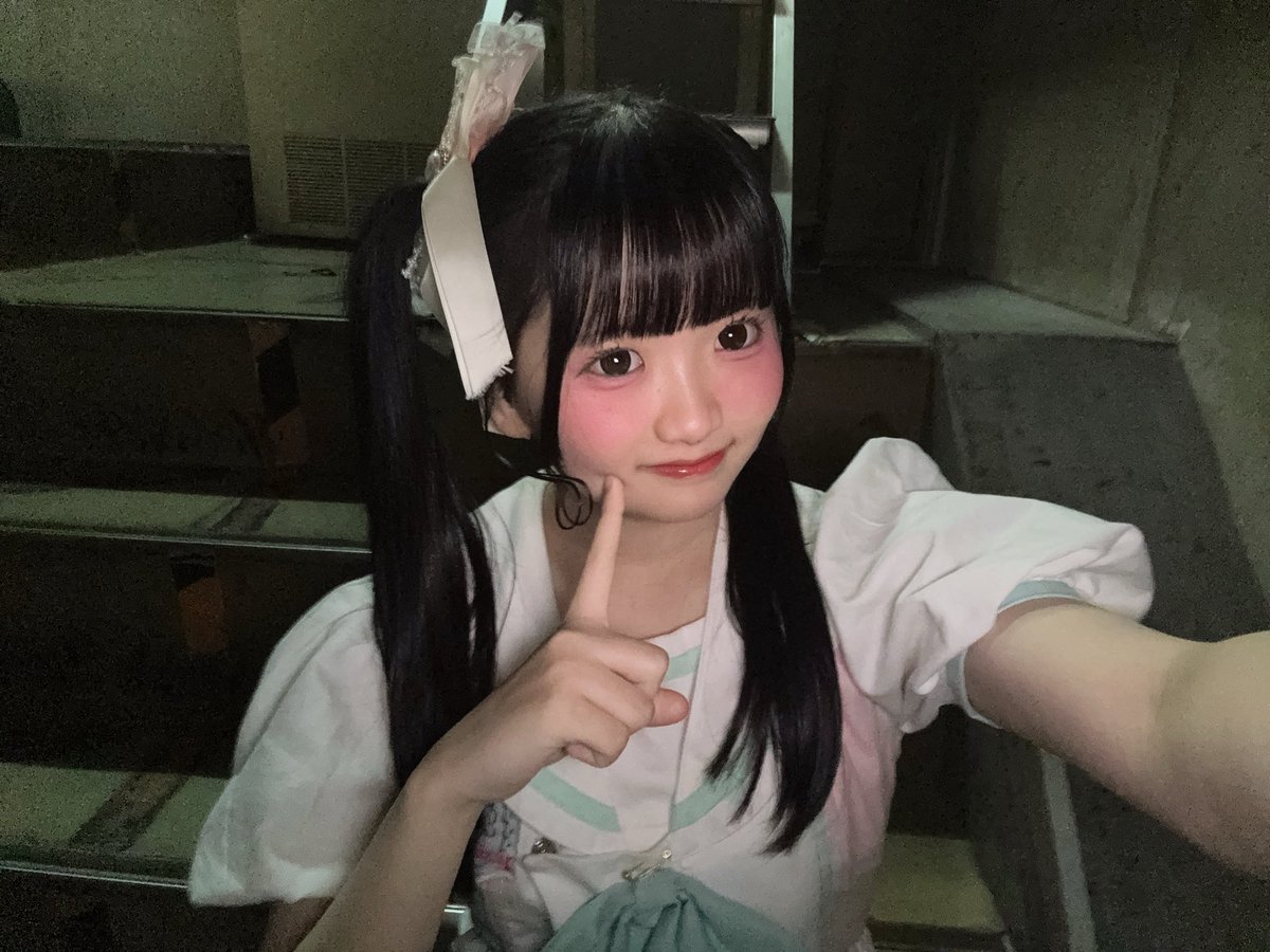 ykn_lloq's tweet photo. アイドル2年生になりました♡ https://t.co/ryyeW0ZeGG