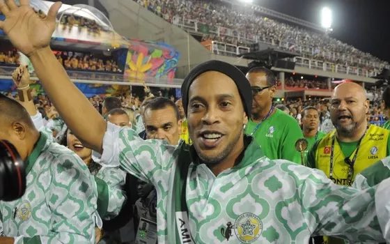 Mocidade Independente tweet media