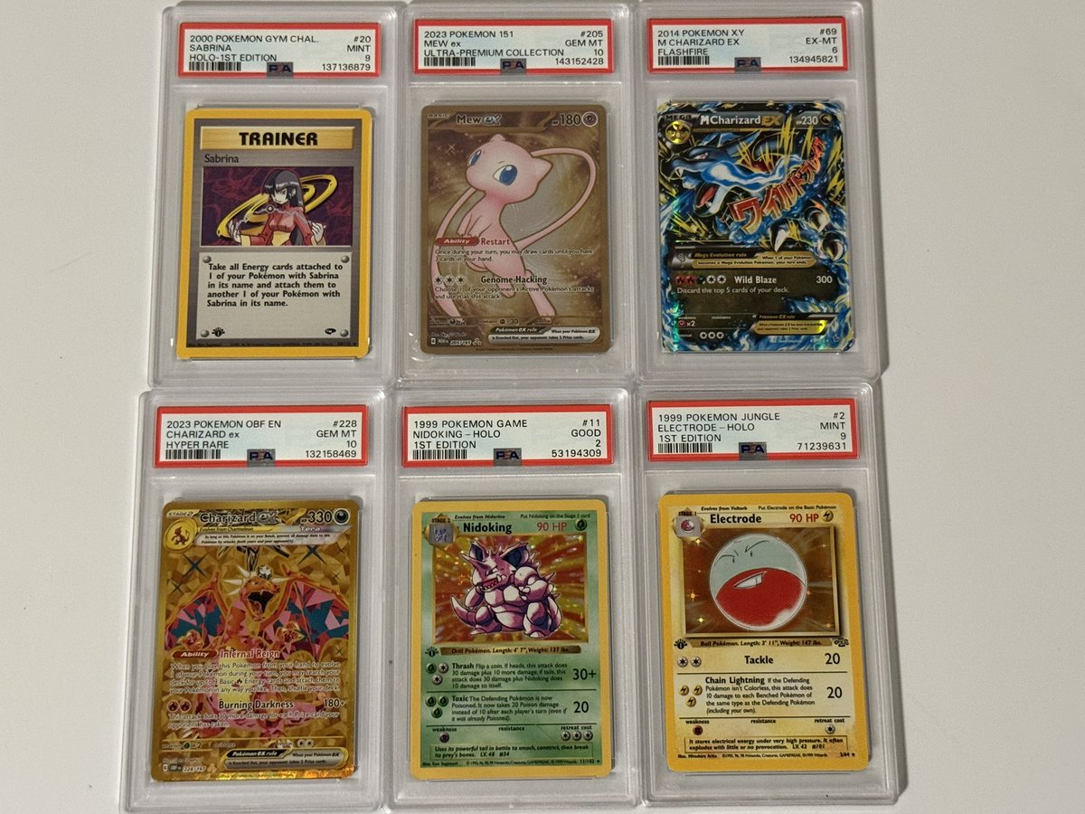 Ashton’s Cards tweet media