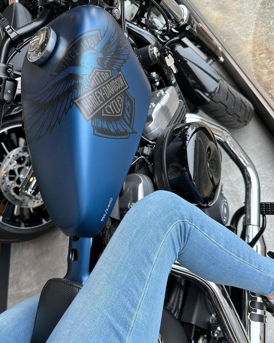 929Kanon's tweet photo. 🏍️💙

𝙃𝘼𝙍𝙇𝙀𝙔♡

#harleydavidson
#fortyeight
#sportstar
#xl1200x https://t.co/Q5ySeGMevd