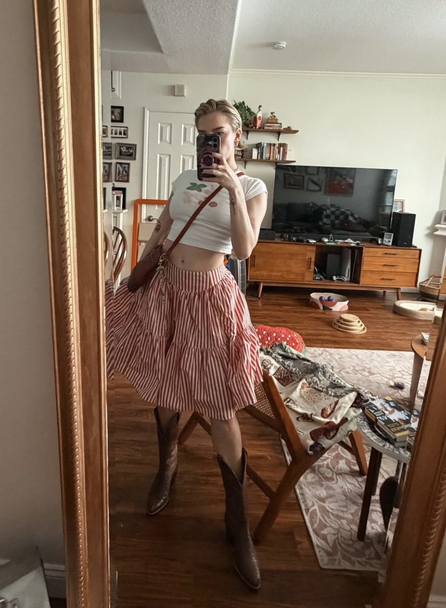 Courtney Miller Updates tweet media