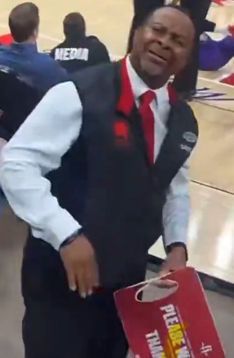 Johnny B tweet media