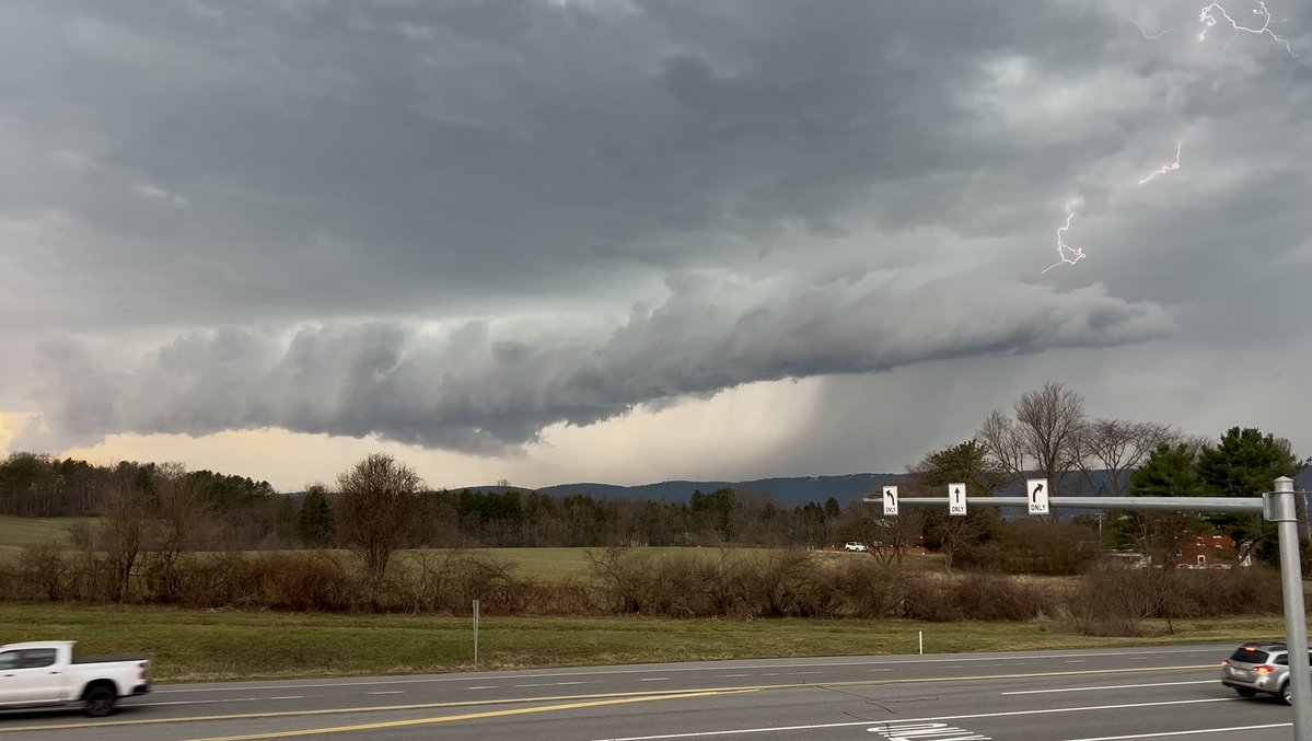 Nico Wells ⛰️ tweet media