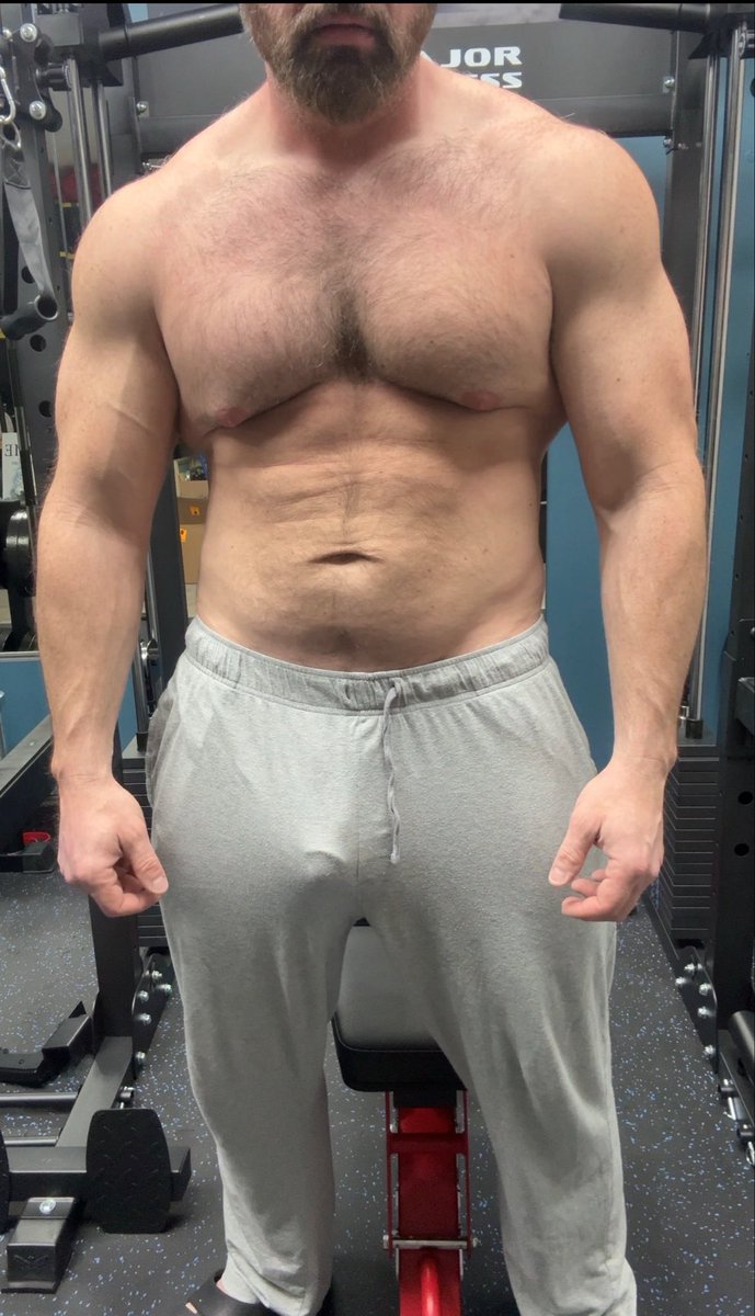 Muscle Daddy tweet media