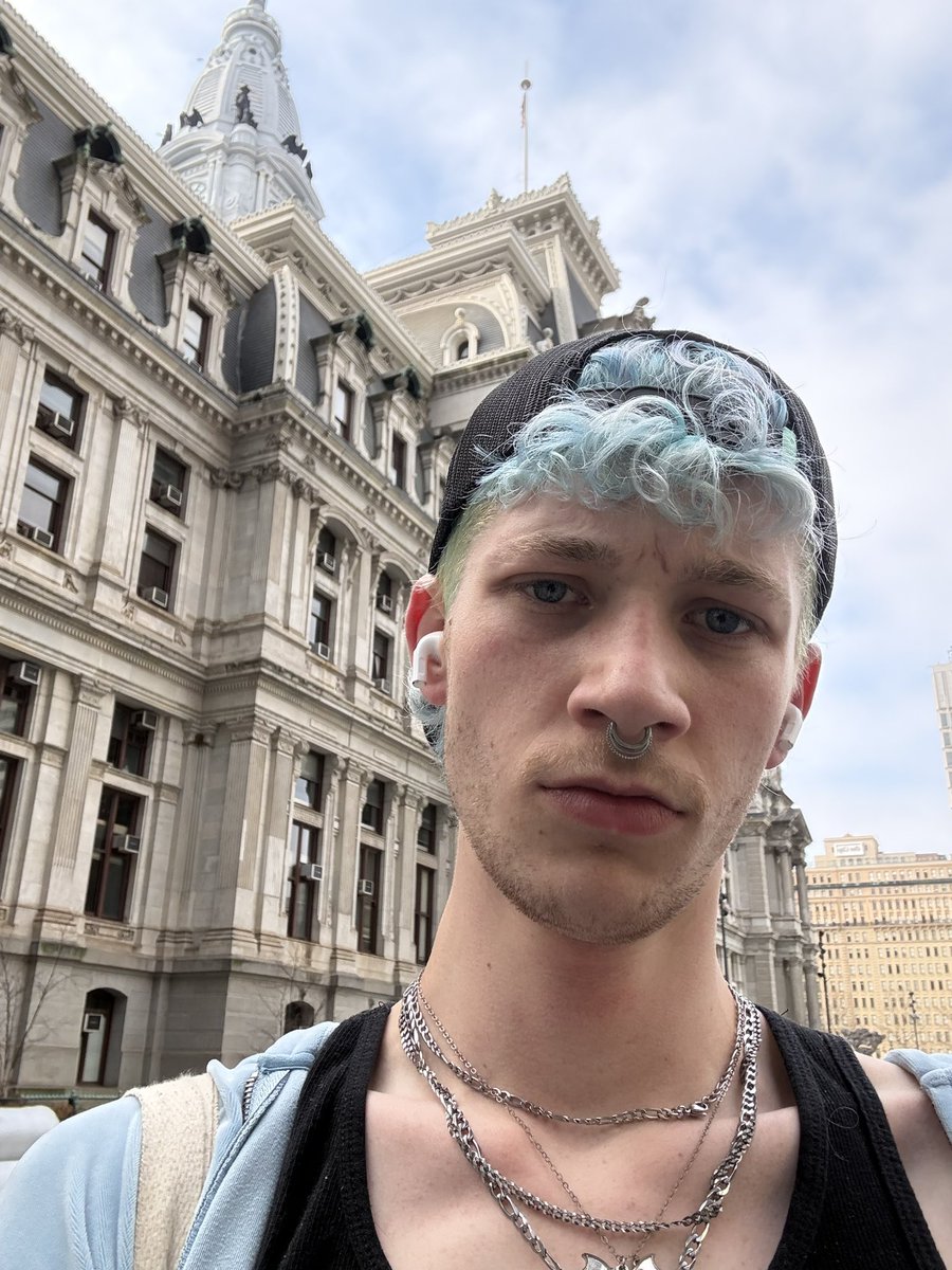 mikey🦋🦋 tweet media