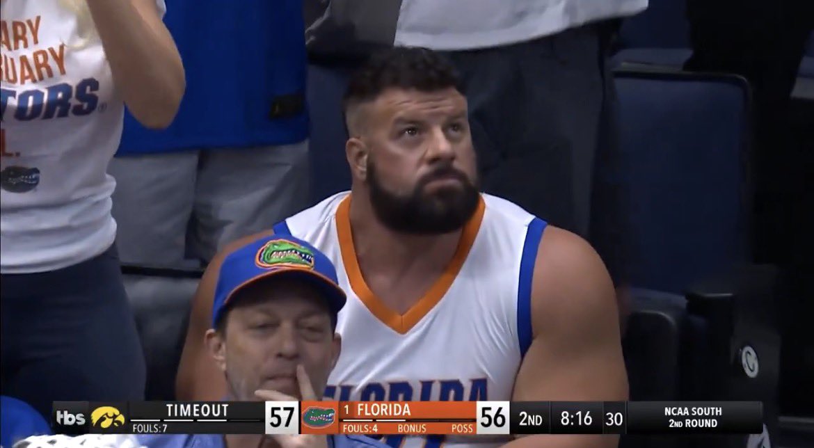 K E V I N ⭑⭒⭒⭒⭒ tweet media