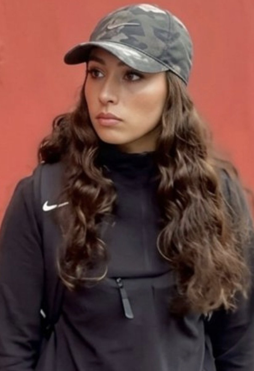 ISABELLA ❤️ tweet media