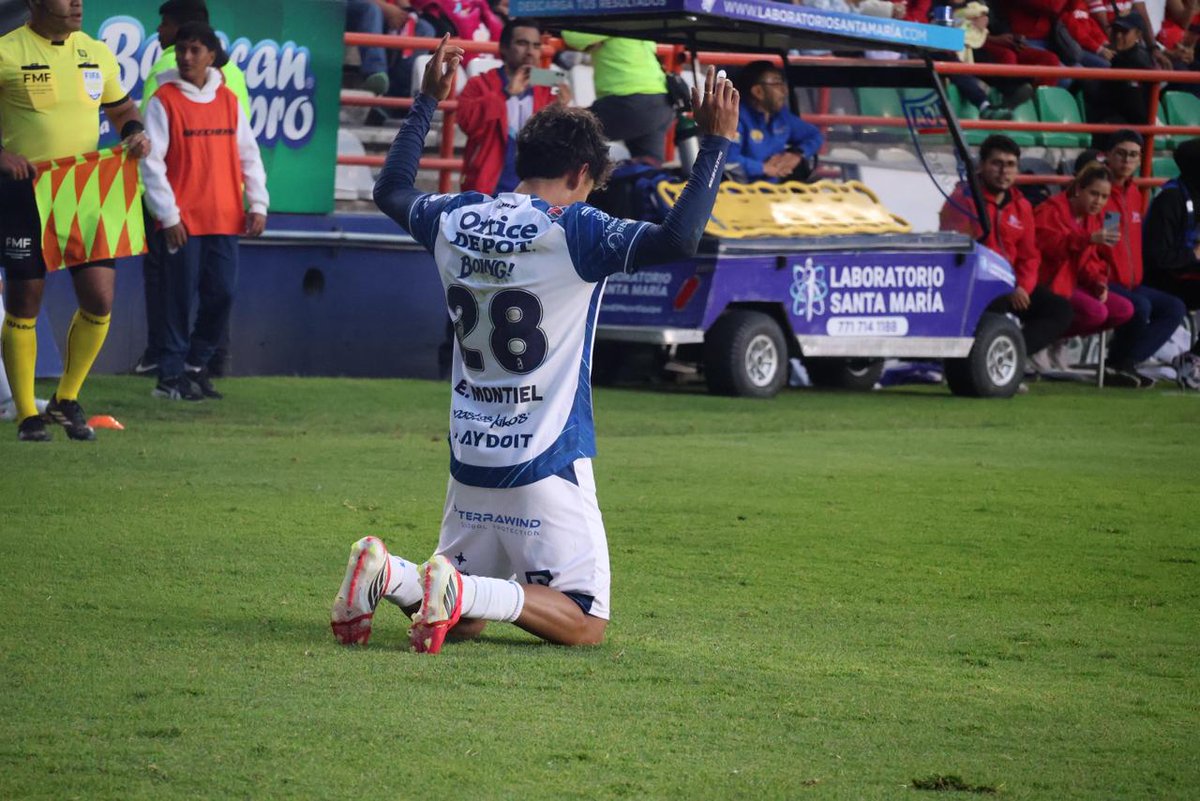 PressPort tweet media