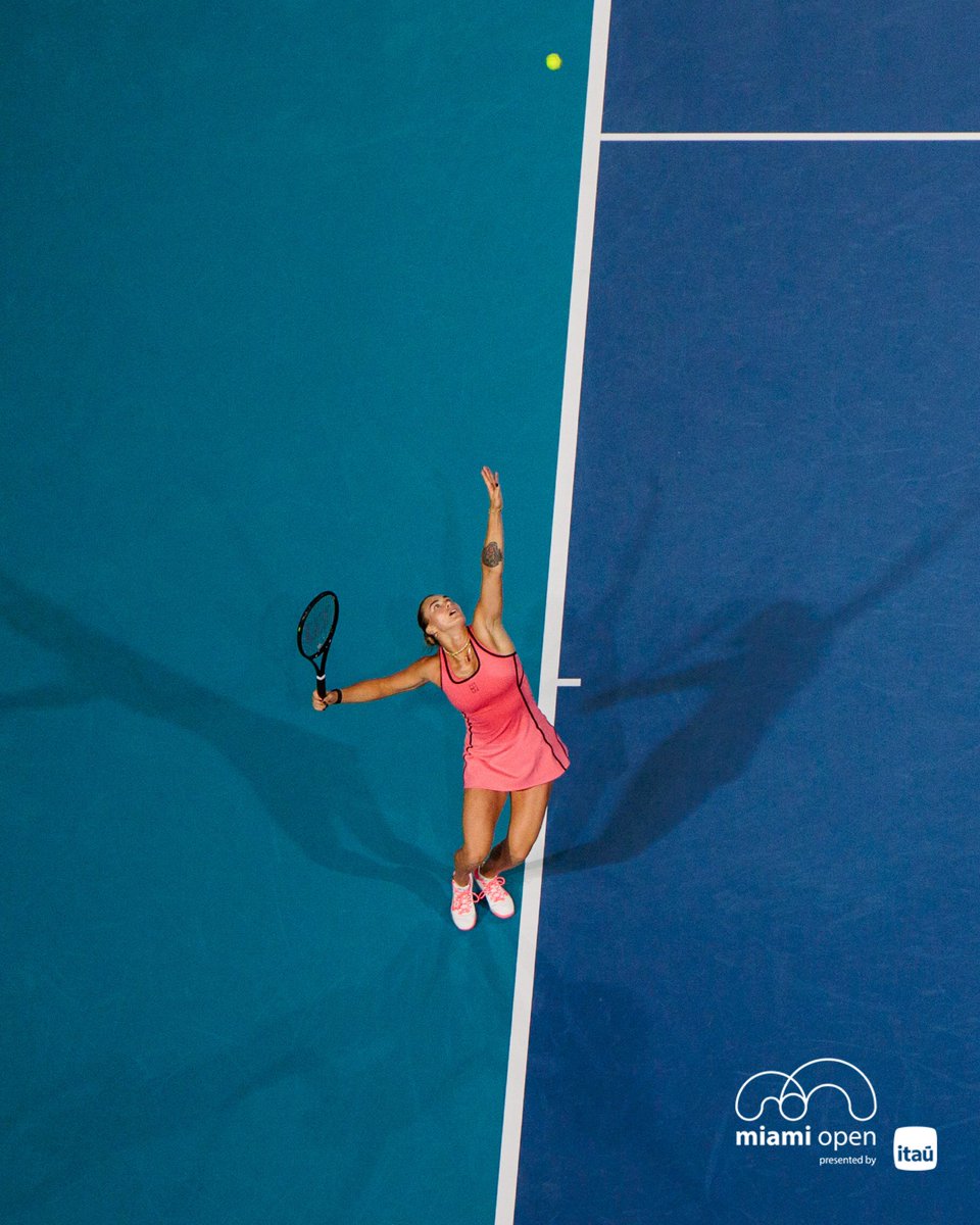 There’s no stopping her 👑

#MiamiOpen | <a href="/SabalenkaA/">Sabalenka Aryna</a>