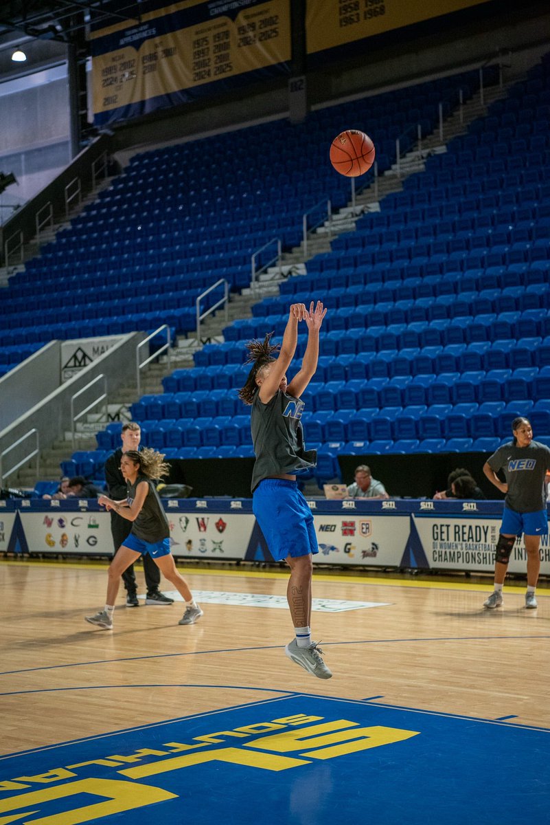 NEO Womens BBall tweet media