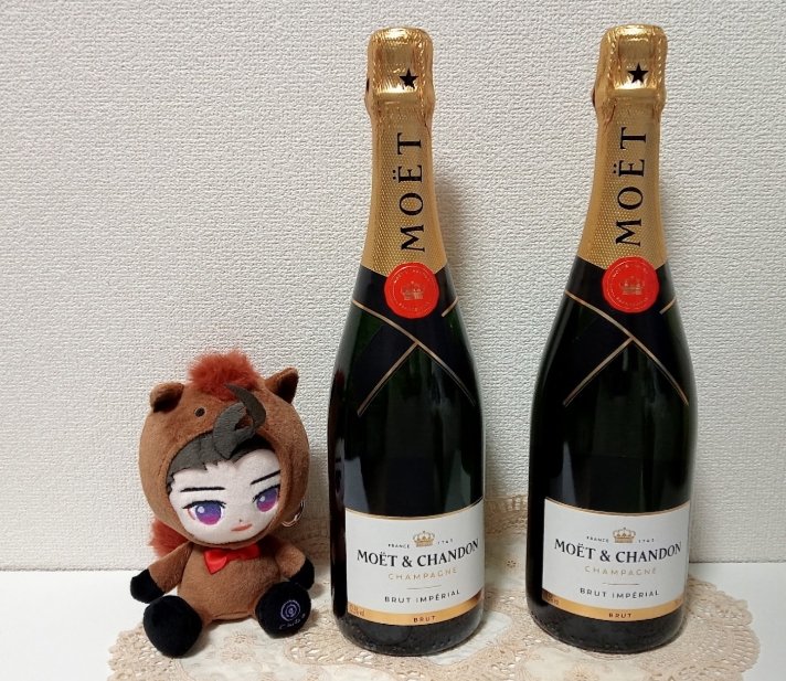 KeiP49's tweet image. #MoetChandon
バレンタインビジュアルにご登場の山下さんが🥂しているロゼじゃないけど、このお写真見てモエ・エ・シャンドン🍾購入
一昨日キャンペーンの商品券送られてきてちょっとお得な気分です🙇
これもやまぴーのおかげだわ、ありがとう
#山下智久 さん　やまぴー