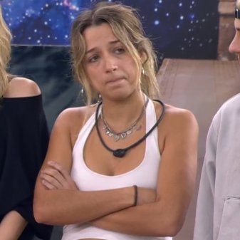 ahcarolline's tweet image. eles falando de doença