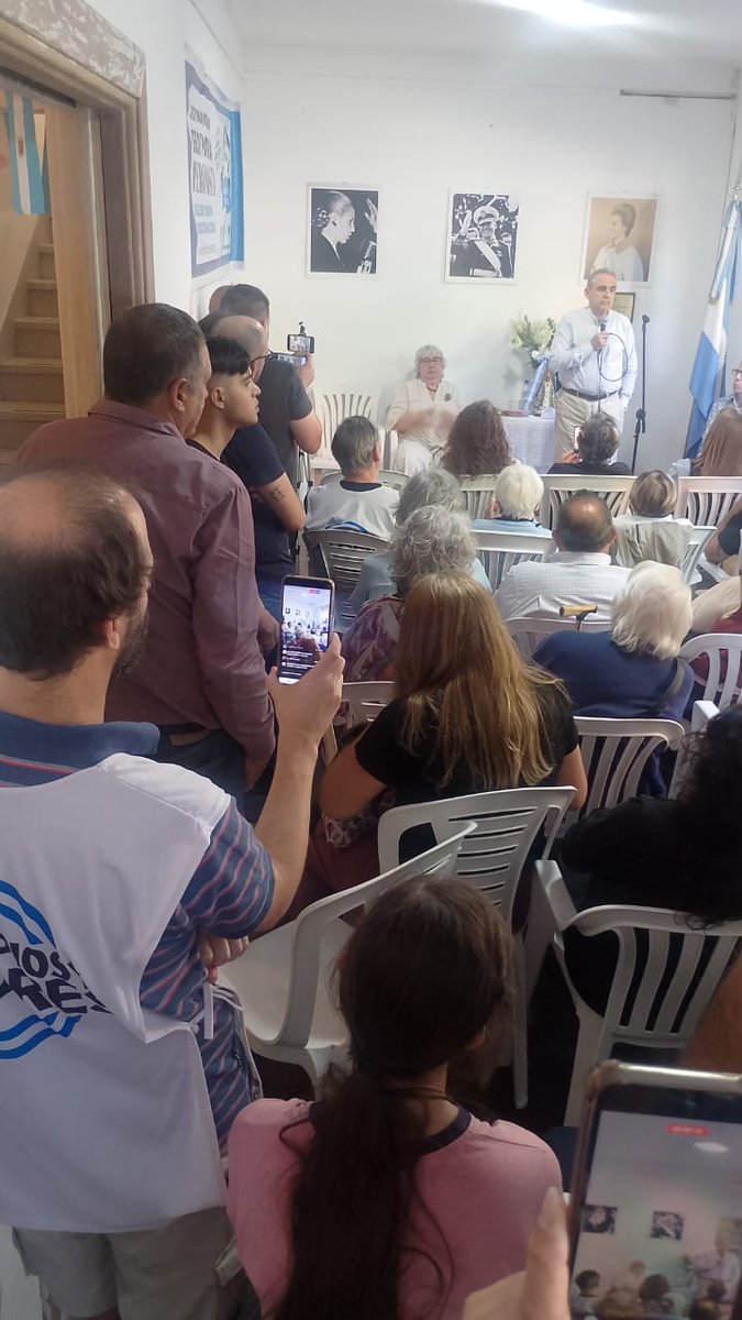 Agrupación LÍO tweet media