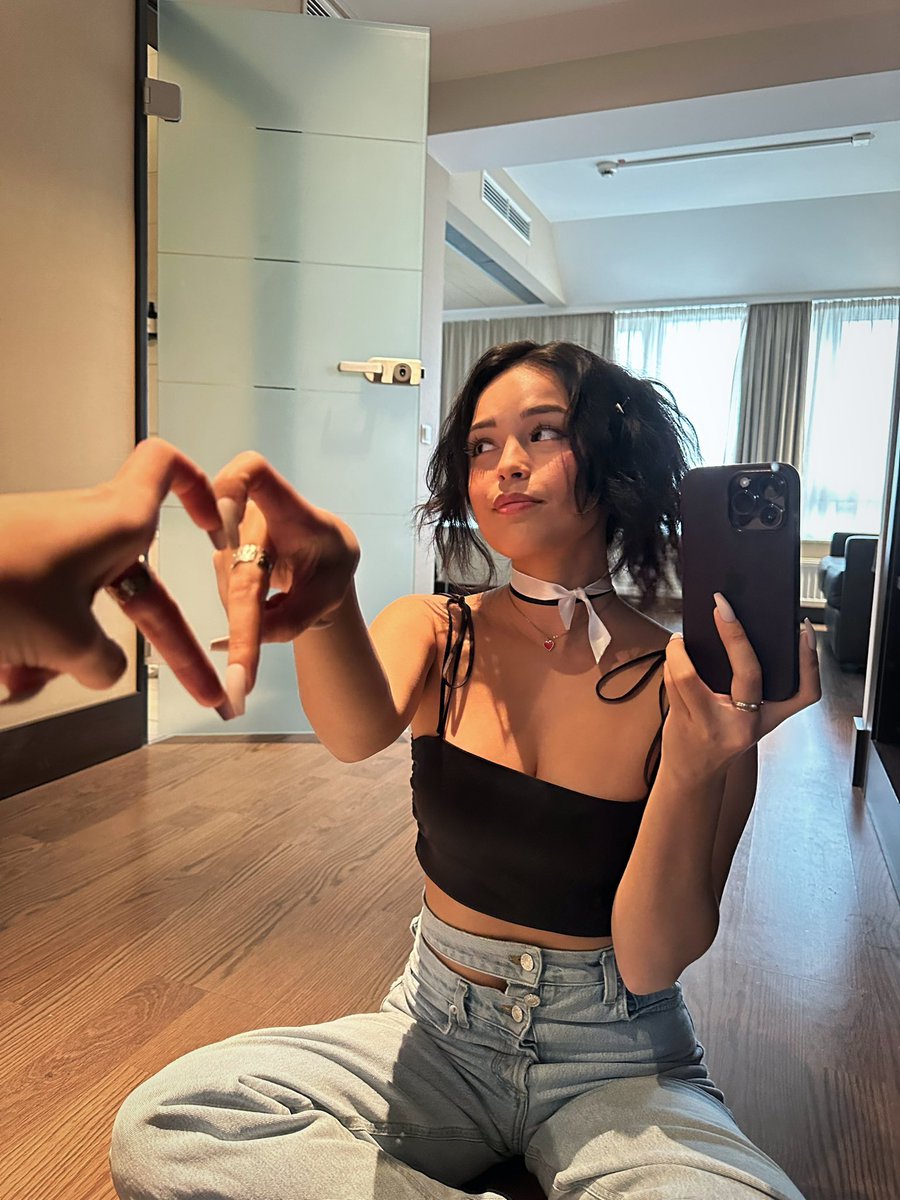 loopy☀️ tweet media