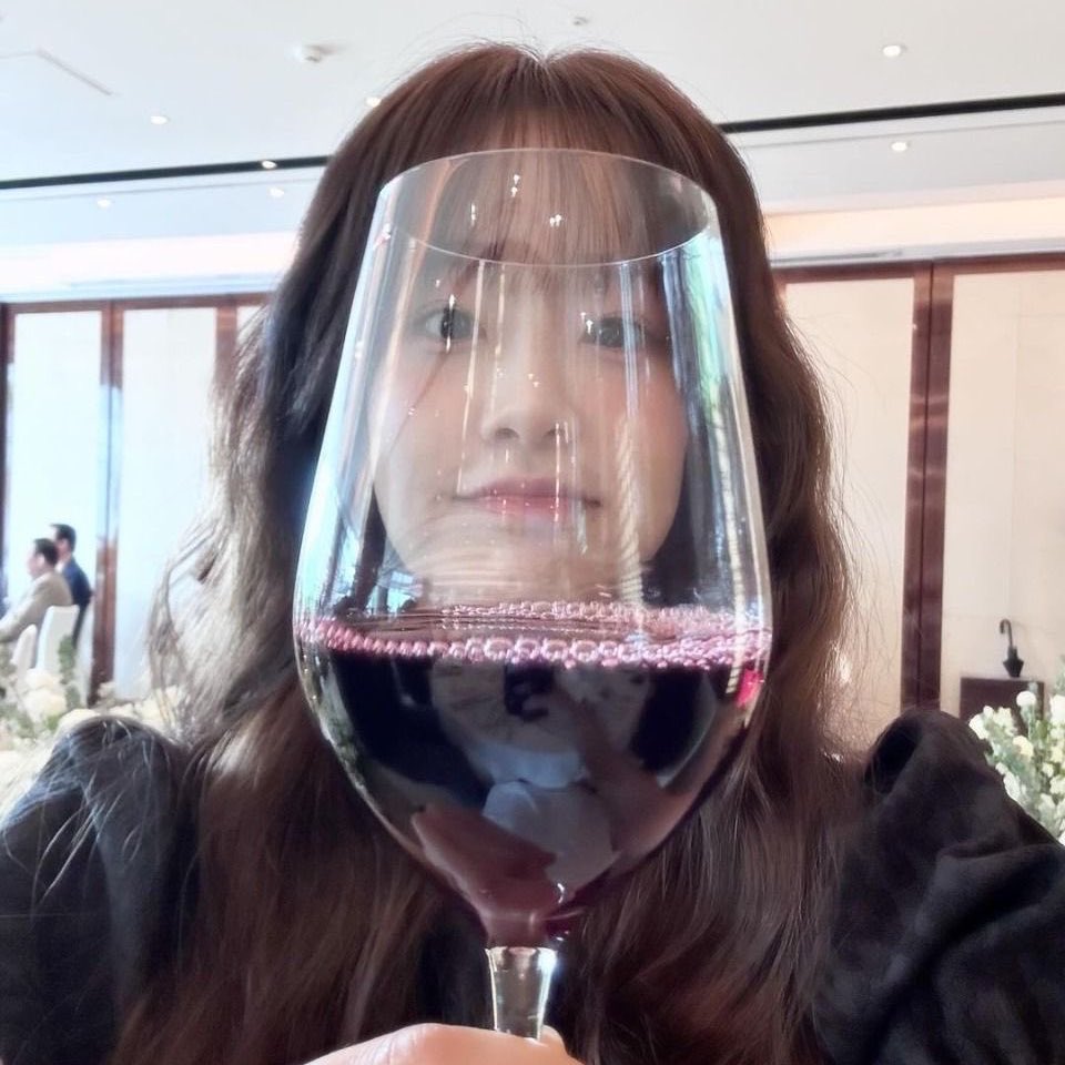 my chemical loona daily tweet media