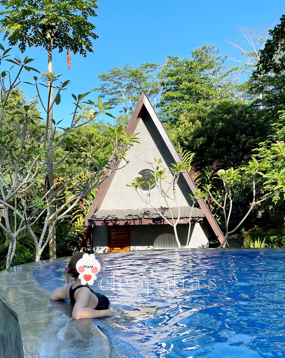 cleopatra’s tweet media