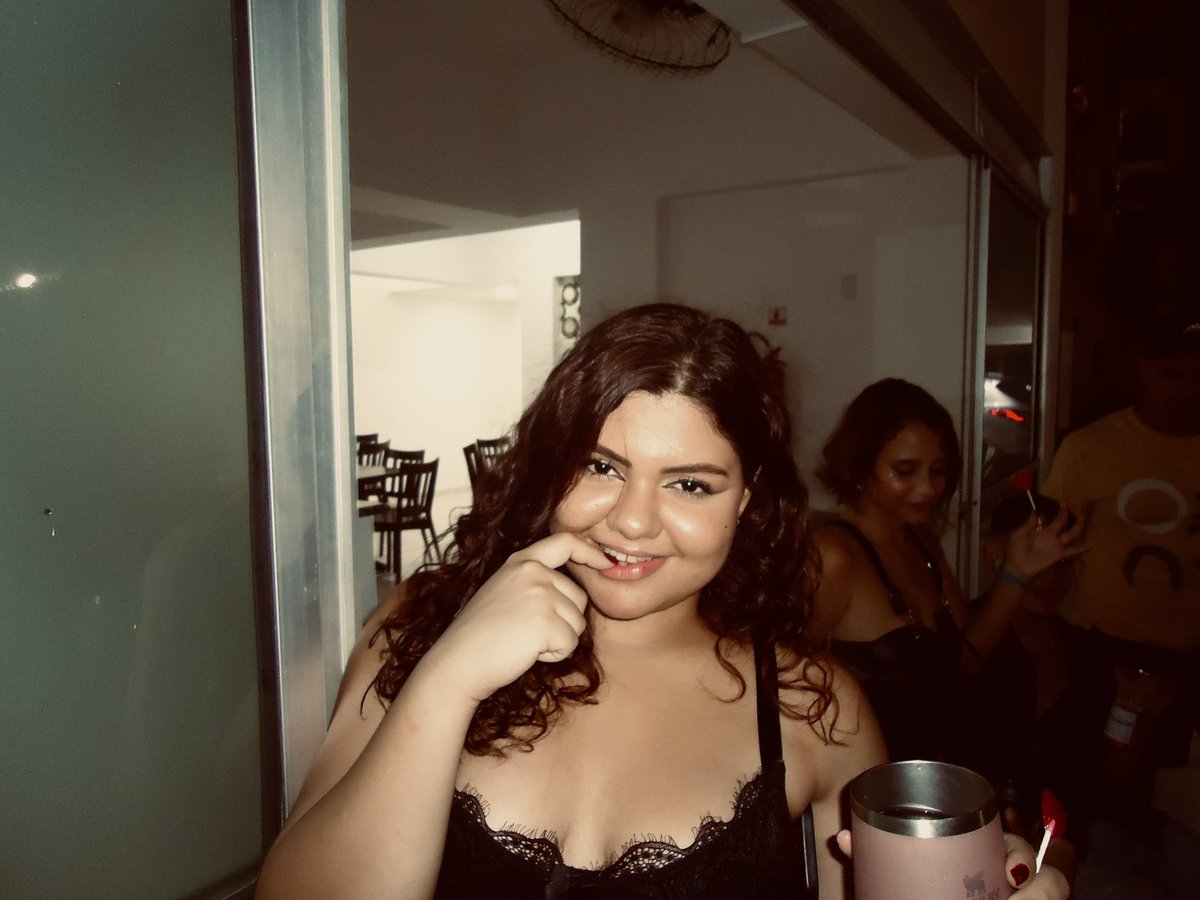 leti q se expõe por esporte✨ tweet media