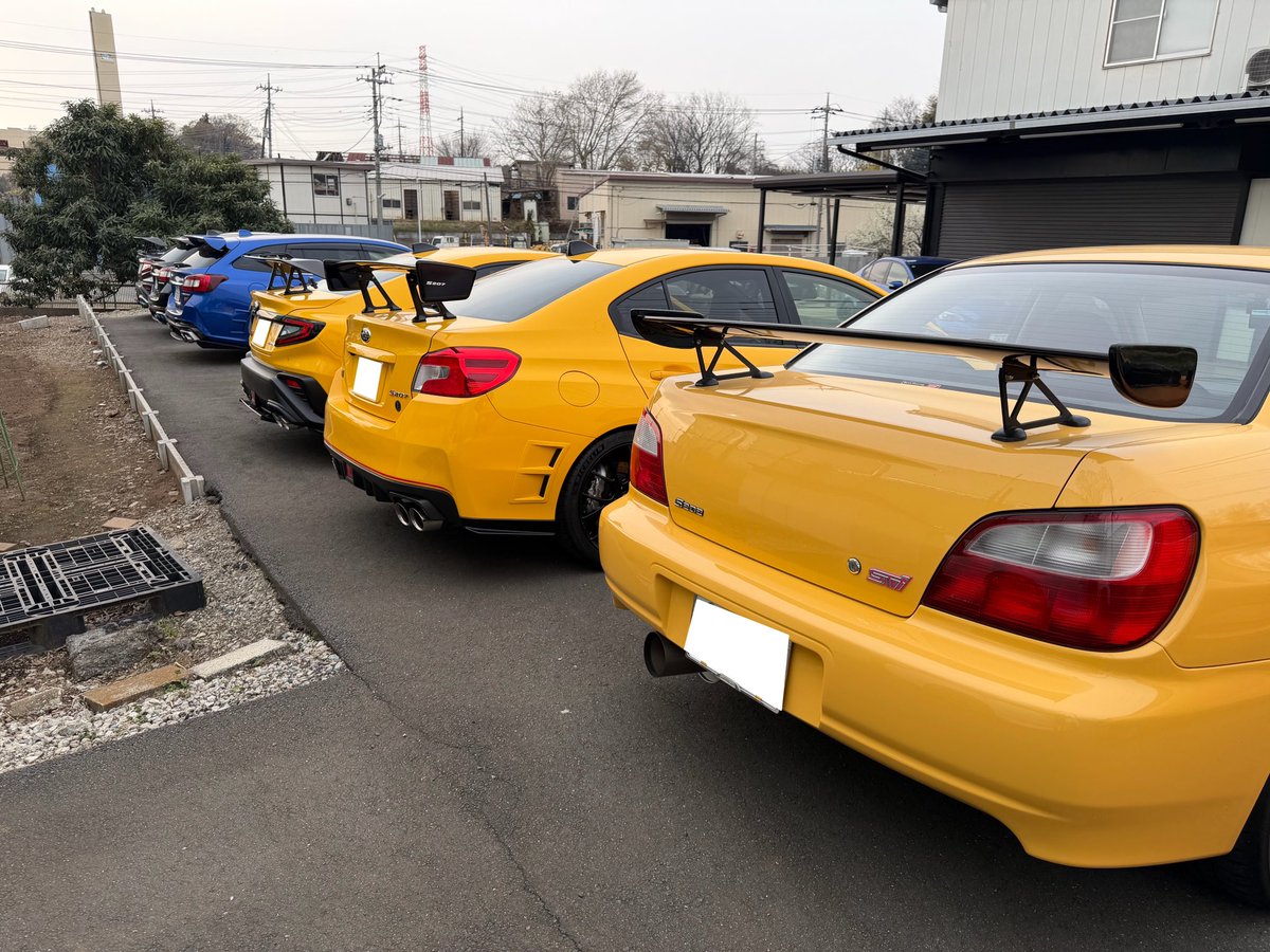昨日はありがとうございました！！！
サンライズイエロー
S207
S210
BRZ
アストラルイエロー
S202
イエロー並べ圧巻でした！！！

タコパしたのに写真ないwww
お疲れ様でした！！！