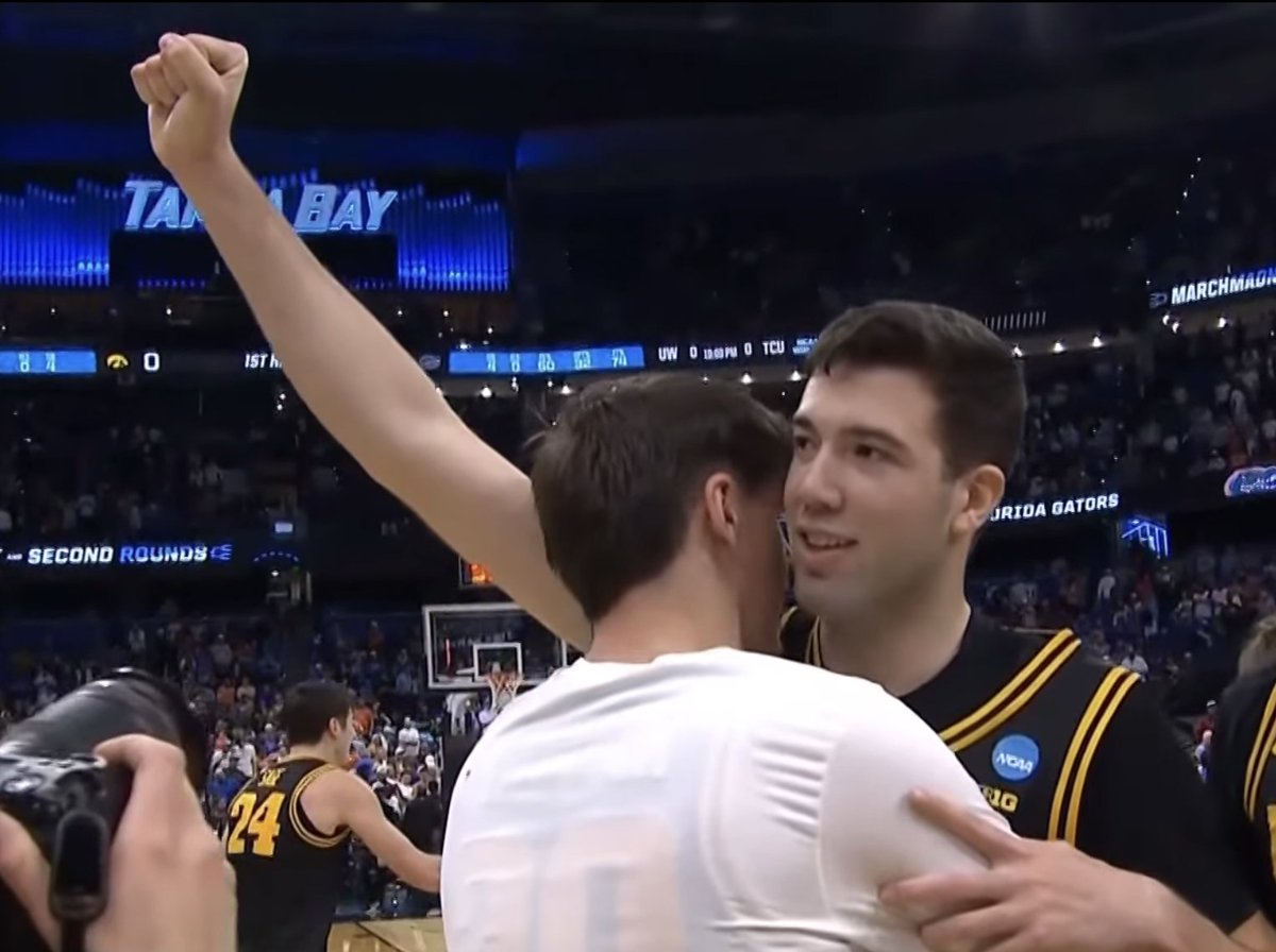 No Context College Basketball (@contextfreecbb) on Twitter photo 