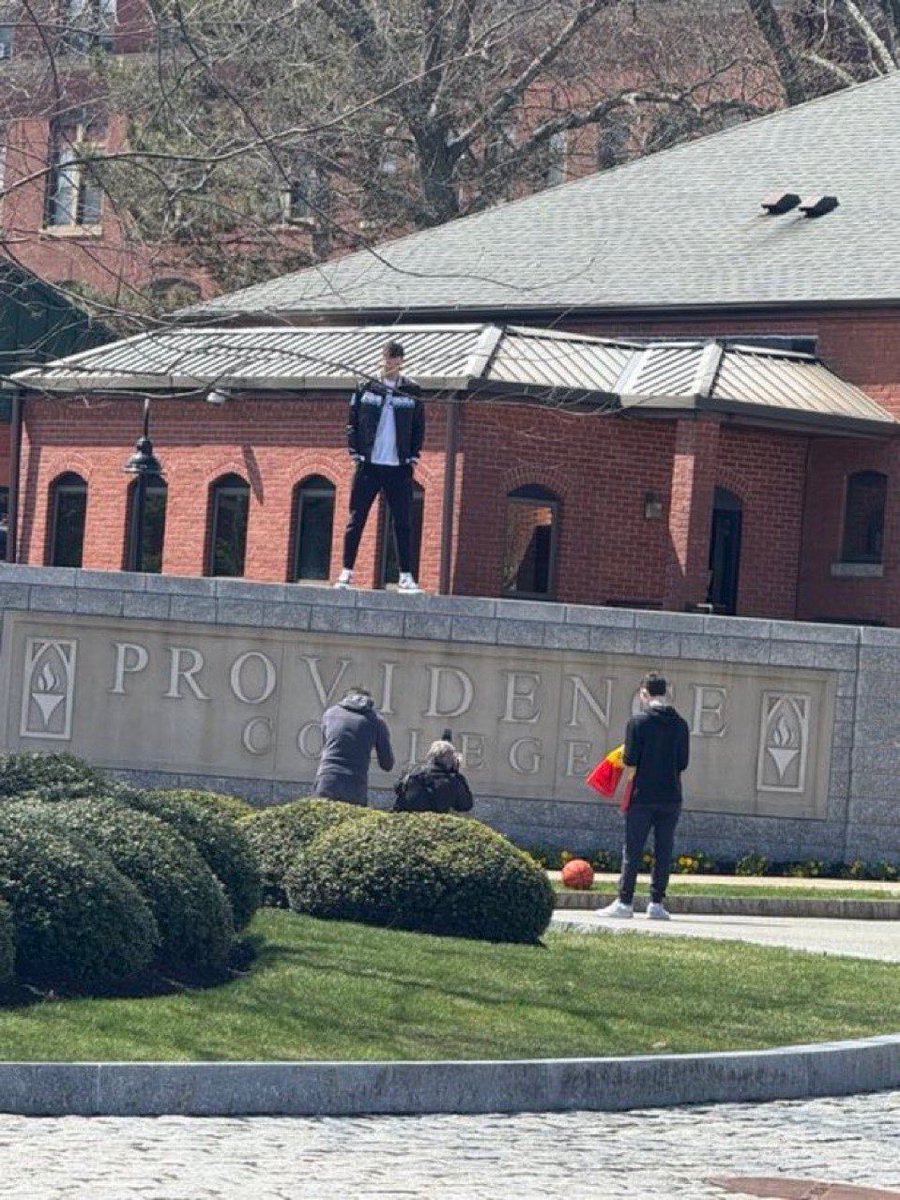 Mike Hopkins tweet media