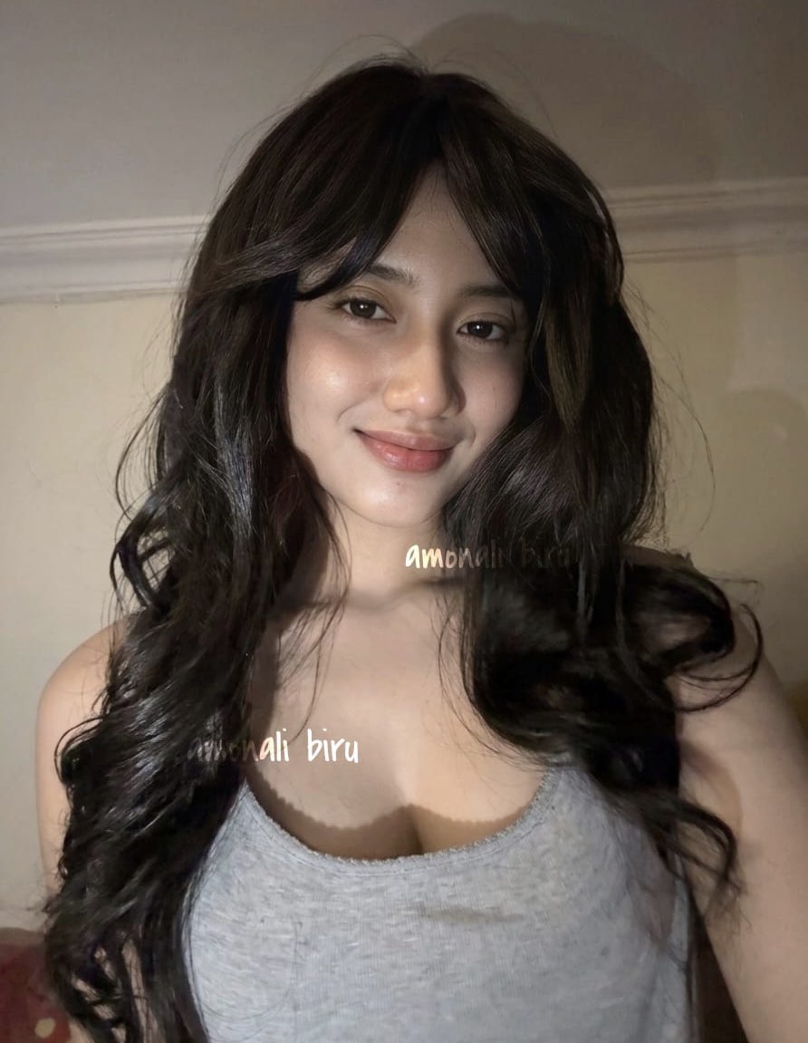 YKLN (林方君) tweet media