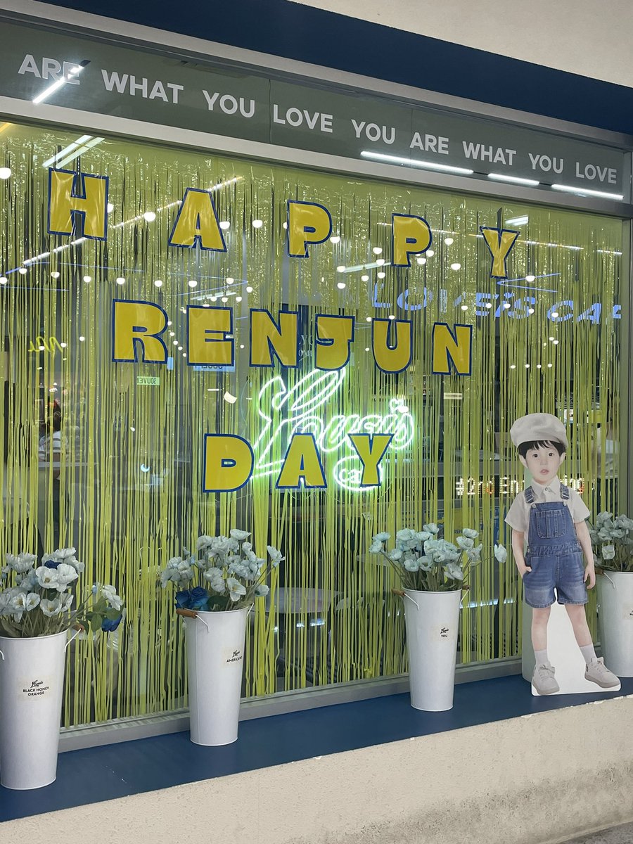 rennienie07's tweet photo. 𓈒ᱸ𓏸̥ 🦊🎂◟✩

RENJUN BLOOMS PRETTILY
#황런쥔짜생일축하해
#YellowSpringRENJUNDay
#2ndEndearingRJDay https://t.co/vhinb4JuZ0