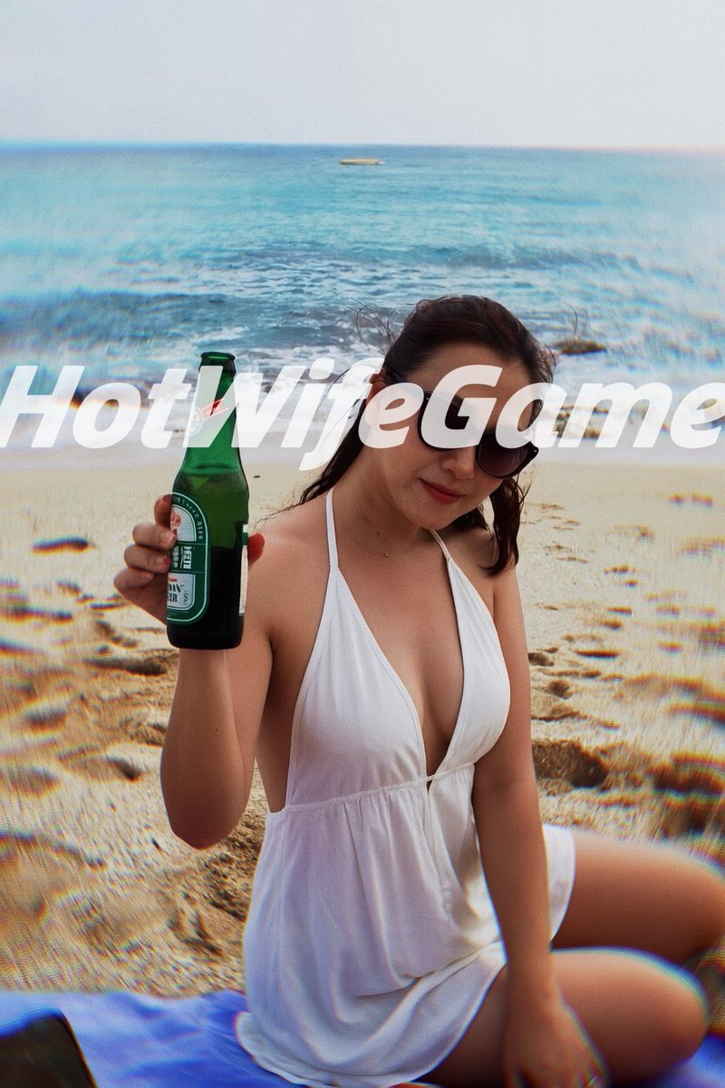 HotWifeGame tweet media