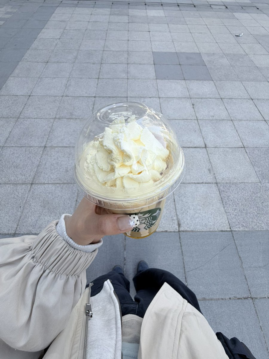 ᶜᴴᴬᴱ┈ ♡ﾞ tweet media