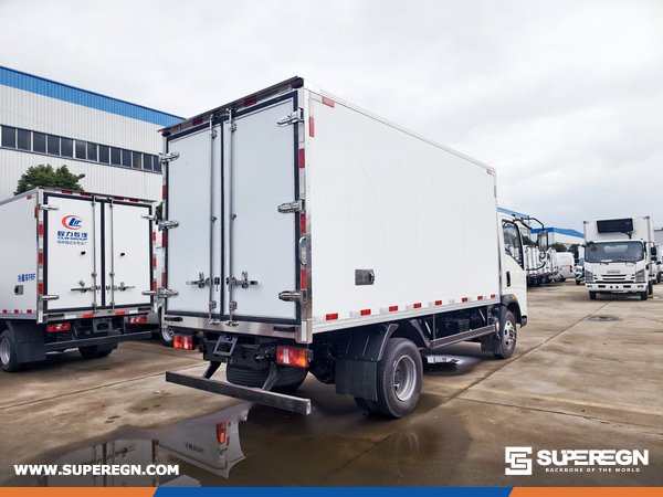 superegn's tweet photo. SUPEREGN successfully exported 1 unit of HOWO 5Ton refrigerated truck to Chad 🇹🇩
✔️ Large cargo capacity
✔️ Stable 3360mm wheelbase
✔️ Built for cold-chain efficiency ❄️
Reliable delivery. Global service. 🚚🌍
#HOWO #RefrigeratedTruck #Logistics #ColdChain #SUPEREGN #Export https://t.co/X7y0v5ZCFV