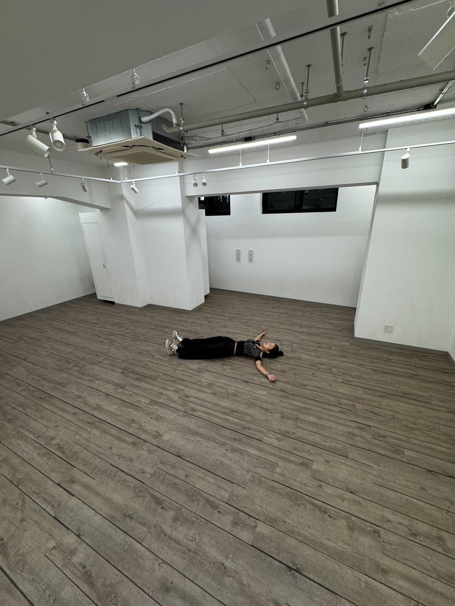 あずりな tweet media