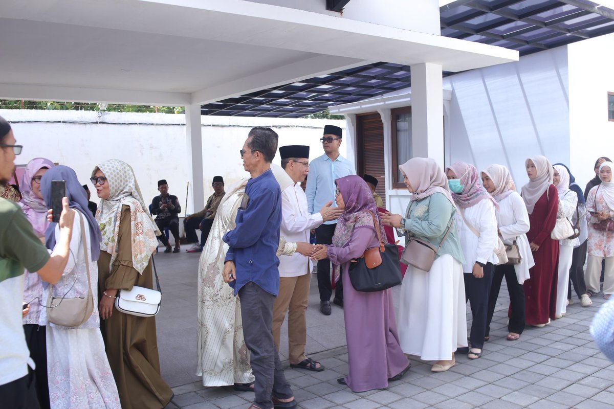 PMI Lombok Timur tweet media