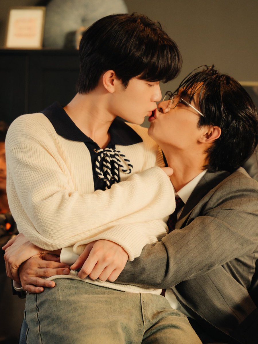 ปนัด tweet media