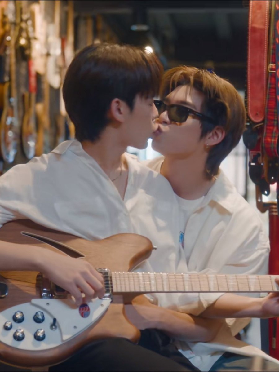 ปนัด tweet media